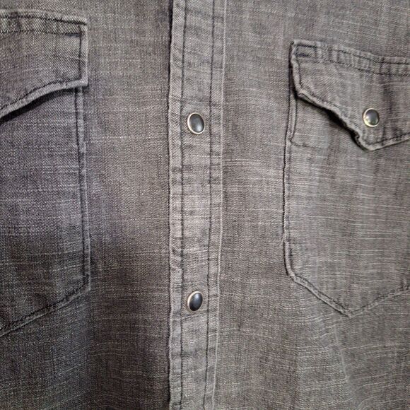 A Wrangle Men's Denim Western Shirt Pearl Snap Rancher Rodeo Chore Size XL - Picture 4 of 10